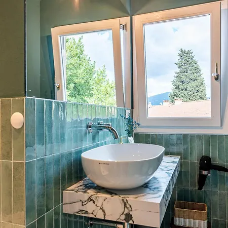 La Lu Cozy 2 Bed & Breakfast